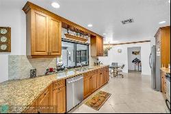 448 NW 93rd Ave, Coral Springs FL 33071