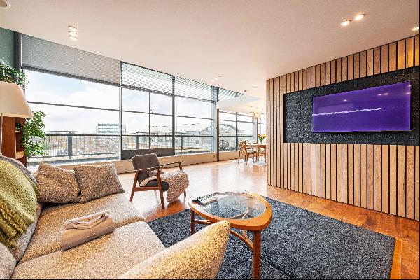 Short Let - An impressive two bedroom penthouse apartment benefiting from secure allocated