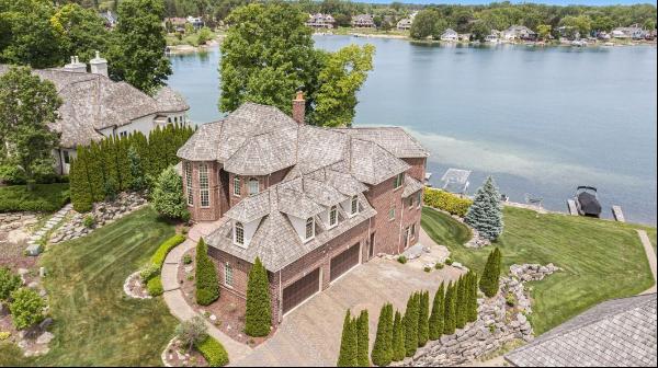 75 CHATEAUX DU LAC, Fenton Township MI 48430