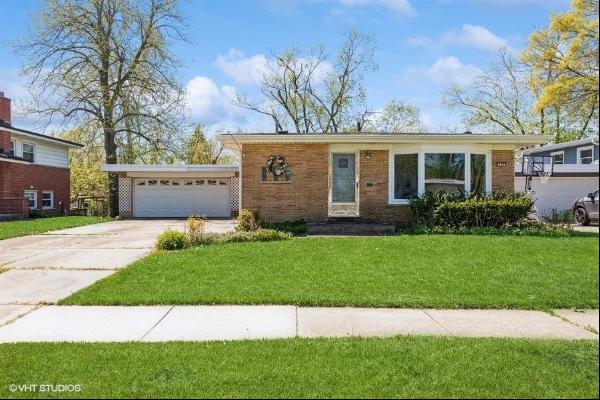 198 Laura Lane, Chicago Heights IL 60411
