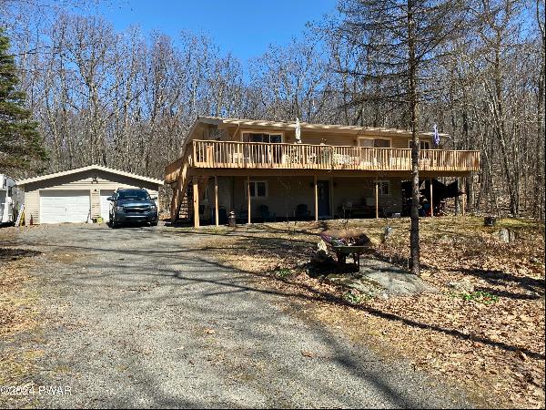 105 Canoe Brook Drive, Lords Valley PA 18428