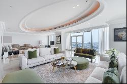 Luxury penthouse in Marina
