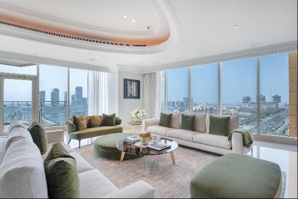 Luxury penthouse in Marina