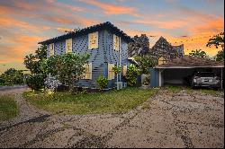 Charming Historical Plantation House in Wailuku, Maui
