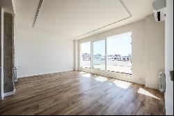 Designer penthouse for rent with magnificent views in the best area of Chamartín