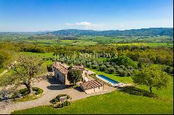 Podere Quercia is a stunning property in the Val d'Orcia