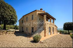 Podere Quercia is a stunning property in the Val d'Orcia