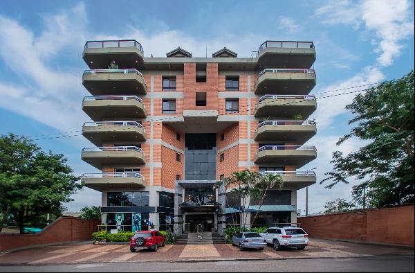 Spacious apartment on the first floor of the Manorá Plaza building