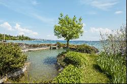 Exceptional waterfront Maitre property in Versoix