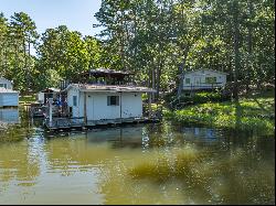 UPDATED LAKE HOUSE FOR SALE ON LAKE FRANKSTON