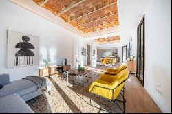 Renovated Apartment In Sant Antoni, Eixample, Barcelona