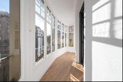 Renovated Apartment In Sant Antoni, Eixample, Barcelona