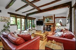 Woodlands Road, Surbiton, Surrey, KT6 6PR