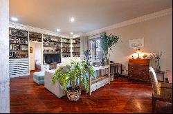 Bright Apartment Near Passeig de Gracia, Eixample, Barcelona