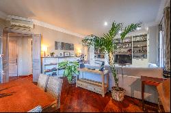 Bright Apartment Near Passeig de Gracia, Eixample, Barcelona