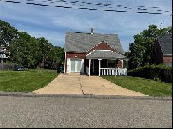 21 Garden Terrace, Churchill Boro PA 15221