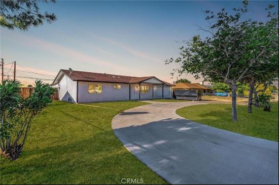 20988 Quileute Road, Apple Valley CA 92308