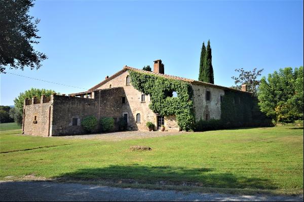 Authentic country house near Cruilles on the Costa Brava