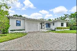 147 Camden Dr, Bal Harbour, FL