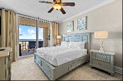 Luxurious Gulf-Front Condo Perfect For Investment Or Second Home