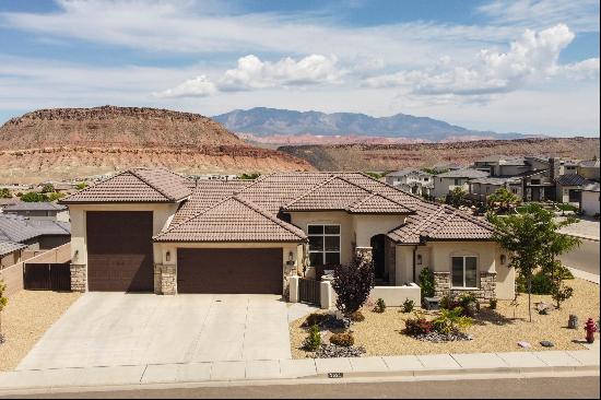 Home With A Pool And RV Garage