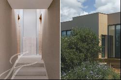 Opportunity V7 bedroom villa under construction with large plot area 12,6 ha in Porto Covo