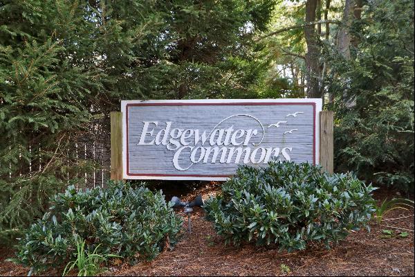 Desirable Edgewater Commons Townhouse
