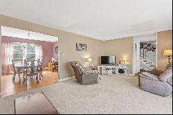 15 Oak Tree Lane, Schenectady, NY 12309