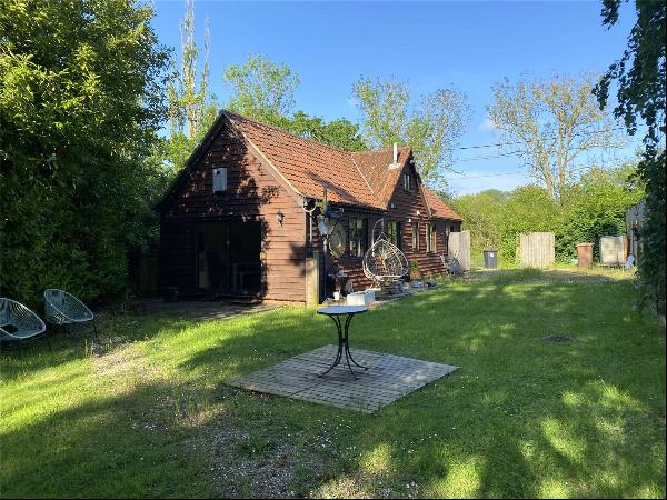 Chapel Lane, Little Baddow, Chelmsford, Essex, CM3 4BD