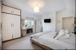 Kingston Hill, Kingston upon Thames, Surrey, KT2 7JX