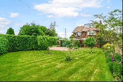 Old Mansion Drive, Bredon, Tewkesbury, Gloucestershire, GL20 7JZ