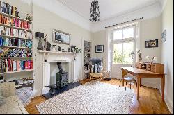 South Gillsland Road, Merchiston, Edinburgh, EH10 5DE