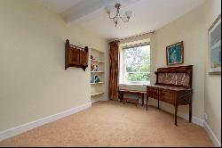 Grange Loan, Grange, Edinburgh, EH9 2HB