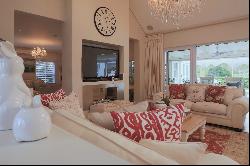 Opulent Oasis: Luxurious Single-Storey Residence in Steenberg Golf Estate