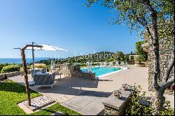 Exclusive and refined sea view villa in Punta Ala