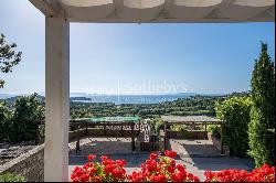 Exclusive and refined sea view villa in Punta Ala