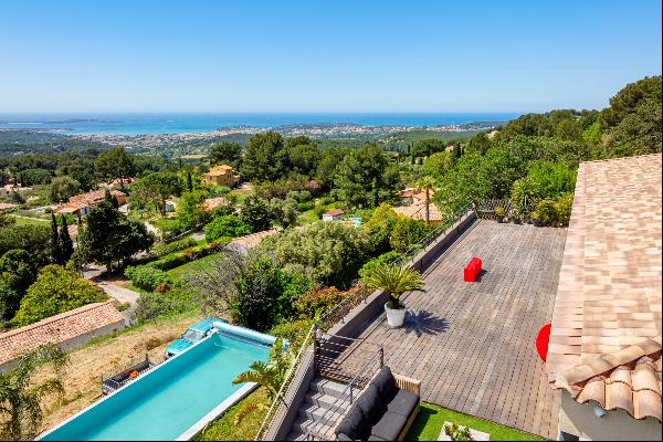 Ollioules - Contemporary Villa with Panoramic Sea View