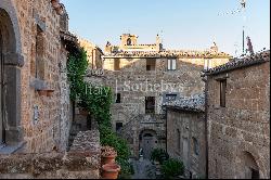 Sophisticated apartment in outstanding Medieval village