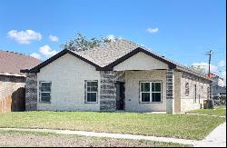 950 S Texas Avenue, Mercedes TX 78570