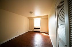 4625 Fifth Ave #408, Oakland PA 15213