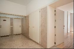 Flat, 3 bedrooms, for Rent