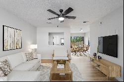 Charming Renovated Townhome In The Heart Of Destin