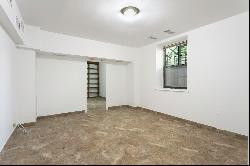 "PRIME RENTAL SPACE IN HISTORIC FOREST HILLS GARDENS"