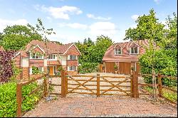 Long Park Close, Amersham, Buckinghamshire, HP6 5JY