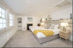 Lower East Hayes, Bath, Somerset, BA1 6AN