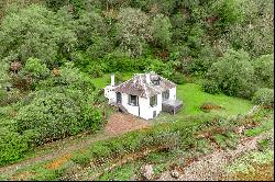 Knapdale Cottage, Crinan, Lochgilphead, Argyll, PA31 8SW