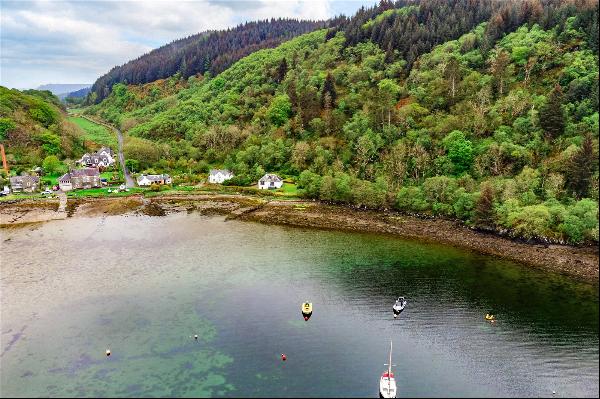 Knapdale Cottage, Crinan, Lochgilphead, Argyll, PA31 8SW