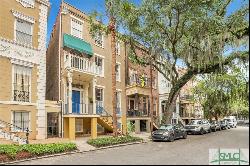 16 E Taylor Street, Savannah GA 31401