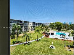 4700 Washington St Unit 410, Hollywood FL 33021