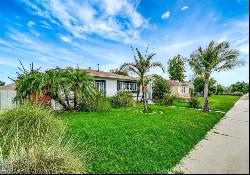 17119 Saticoy Street, Van Nuys CA 91406